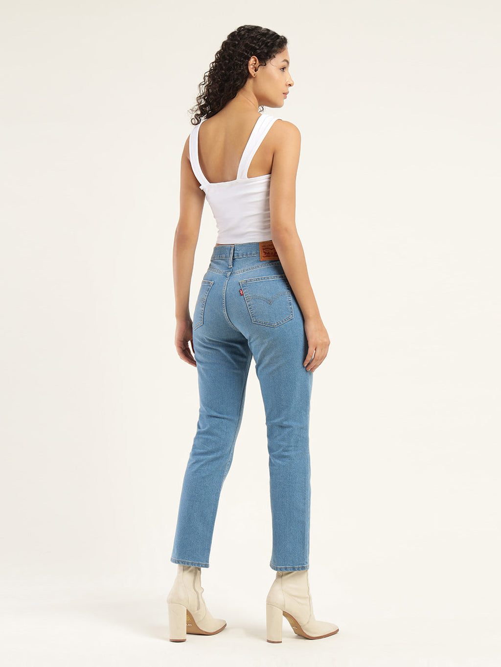 Women's 724 Blue Straight Fit High Rise Jeans