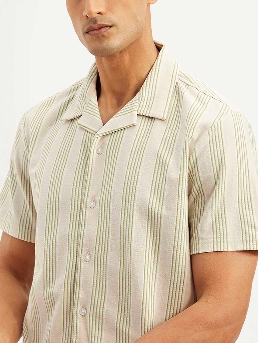 Men's Resort Collar Striped Relaxed Fit Camp Shirt