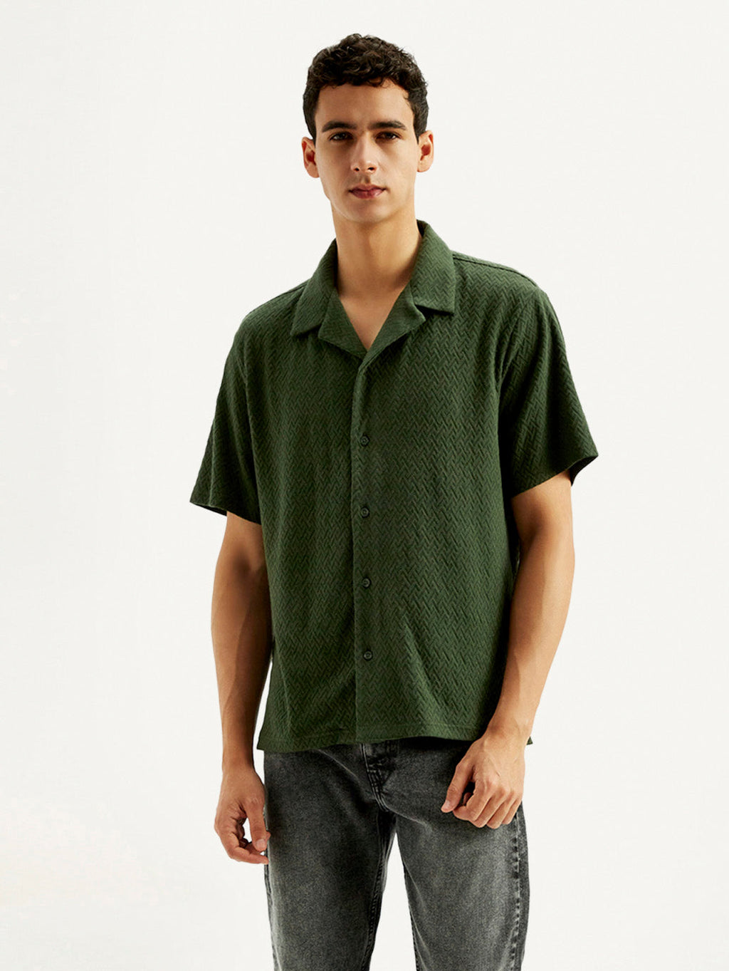 Men's Textured Relaxed Fit Resort Collar Shirt