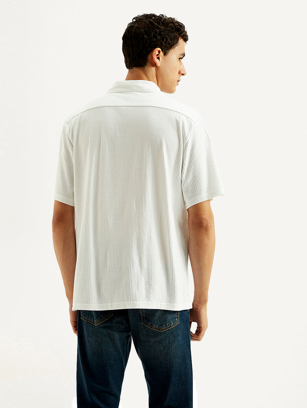 Men's Textured Relaxed Fit Resort Collar Knit Shirt