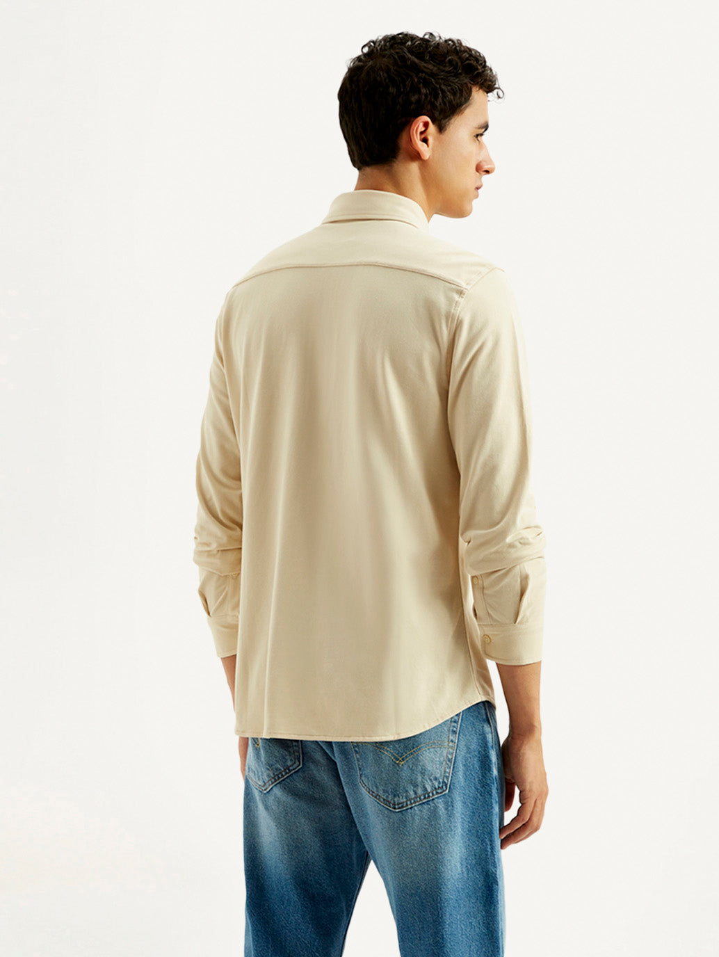 Men's Solid Slim Fit Knit Shirt