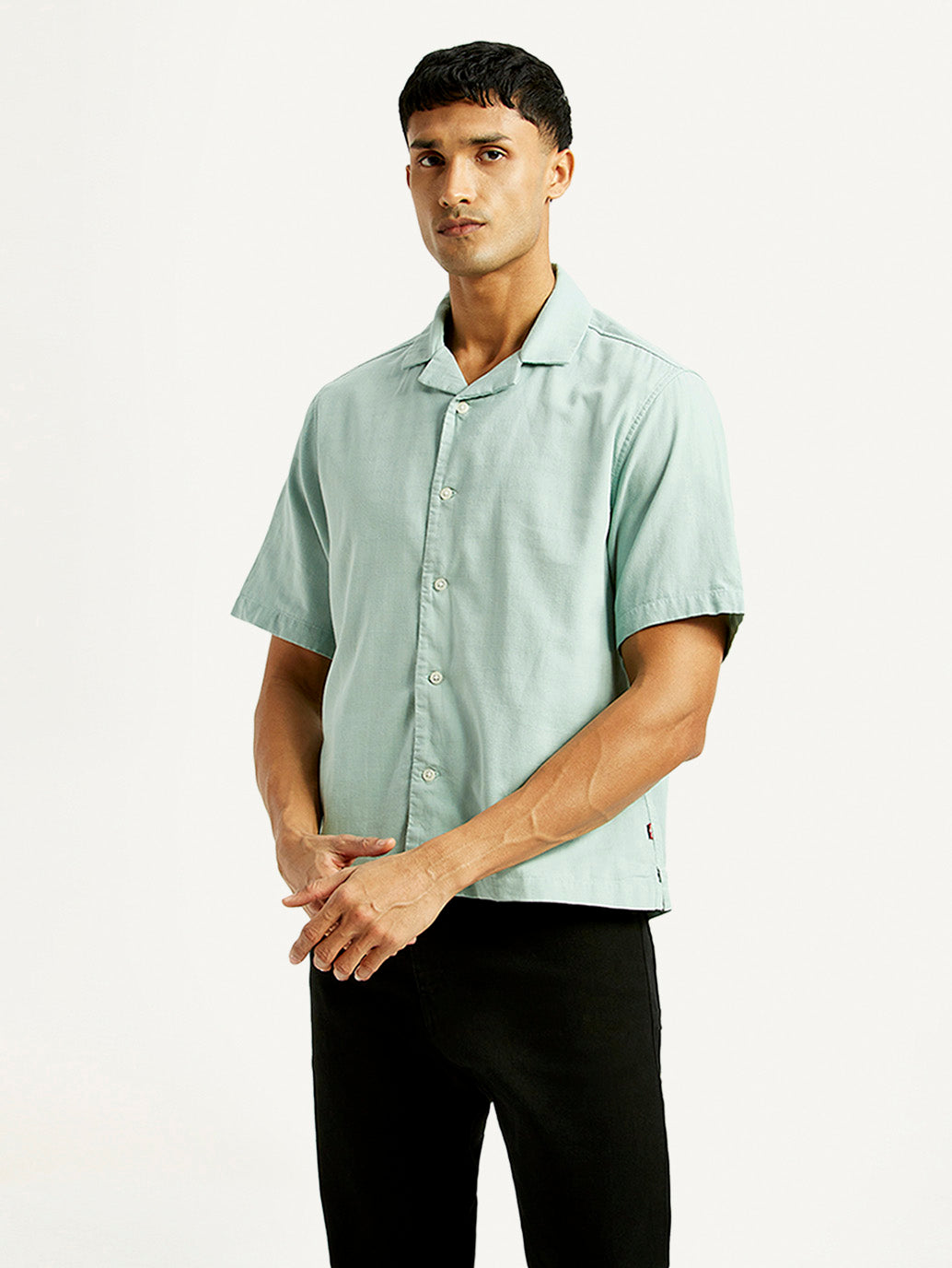 Men's Solid Relaxed Fit Resort Collar Shirt
