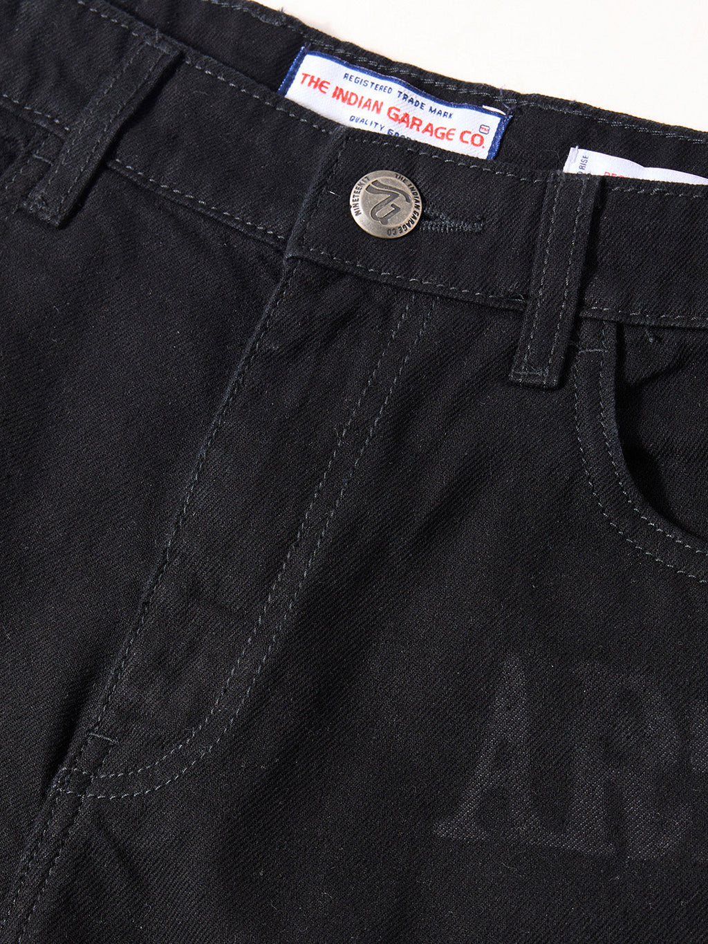 Men's Black Regular Fit Printed Retro Wear Shorts