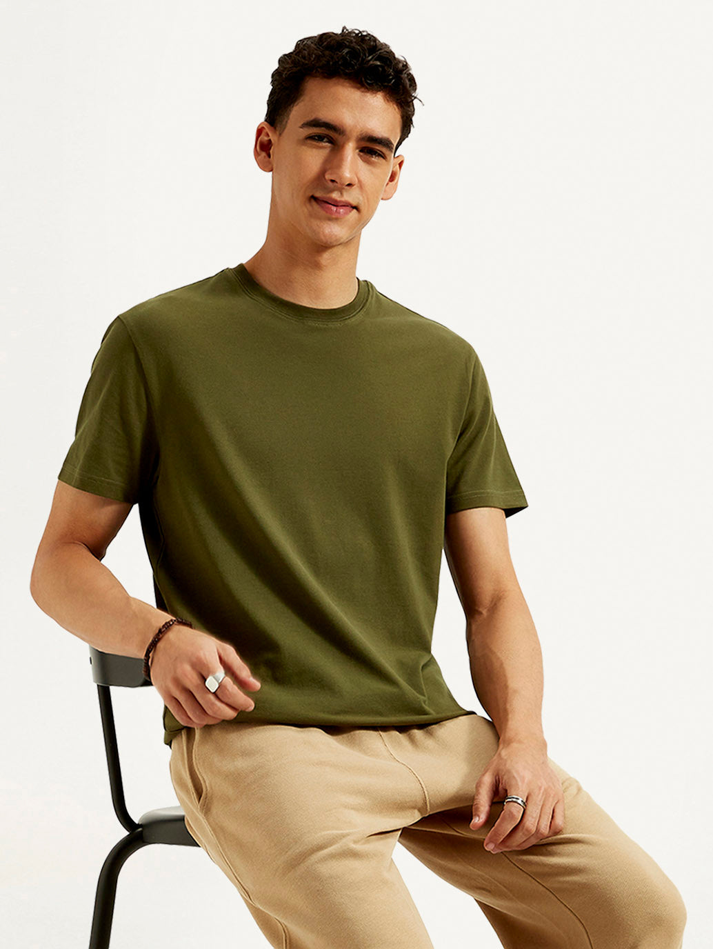 Men's Solid Slim Fit T-shirt