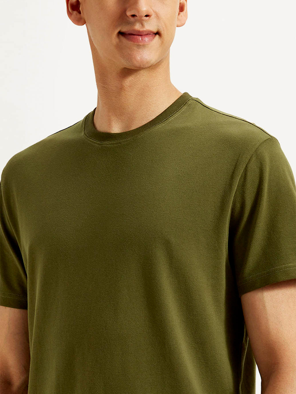 Men's Solid Slim Fit T-shirt