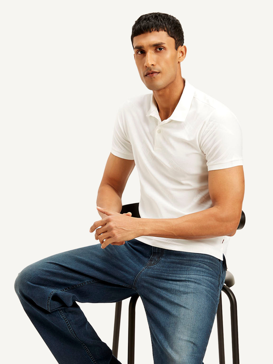 Men's Solid Slim Fit Polo T-shirt