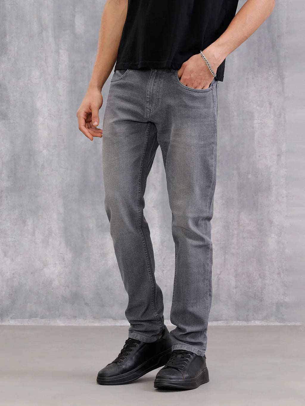 Slim Fit Mid Wash Jeans I Mid Grey