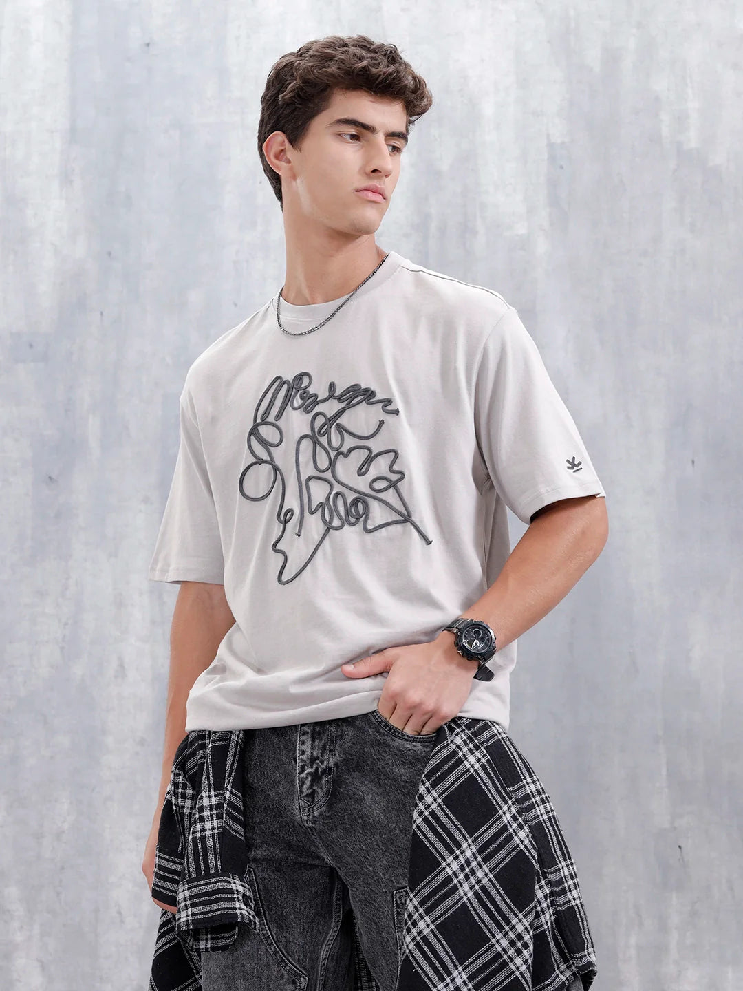 Casual Men Oversized Fit Tee With Cord Detailing | Grey