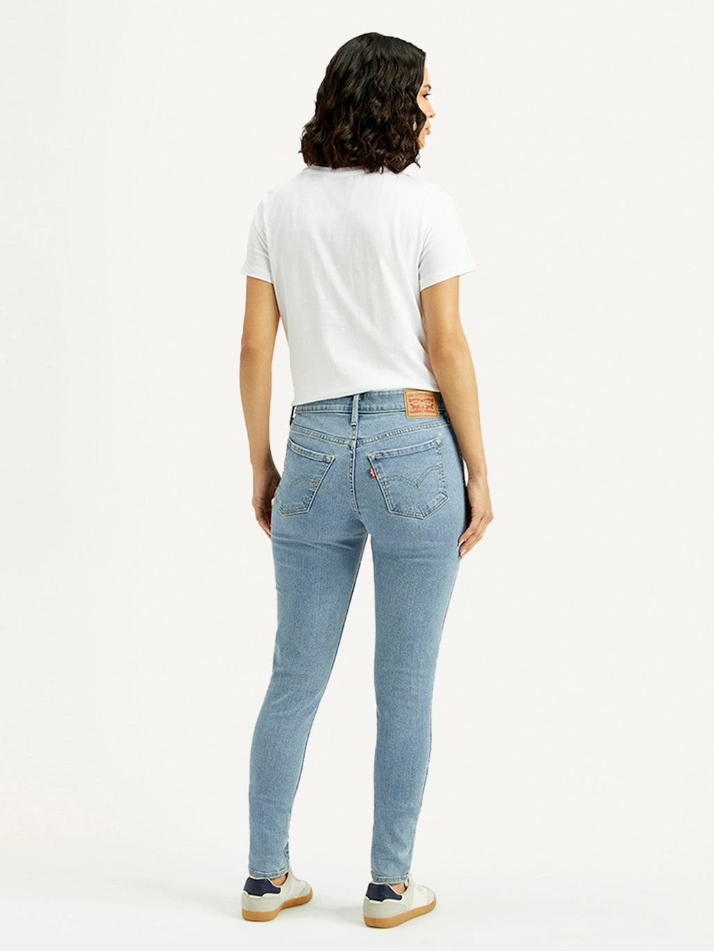 Women's 711 Light Blue Skinny Fit Mid Rise Jeans