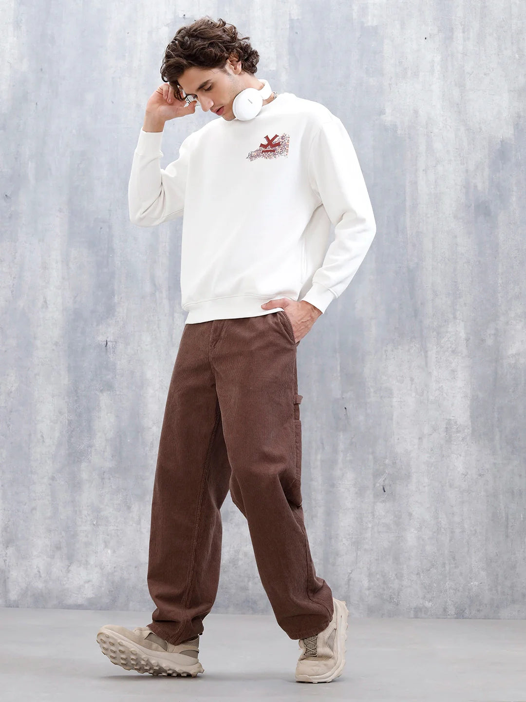 Casual Oversized Sweatshirt With Graphic  | Off White