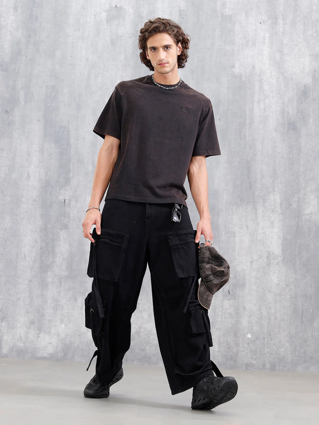 Washed Oversized Crew Neck T-shirt With Embroidery | Black