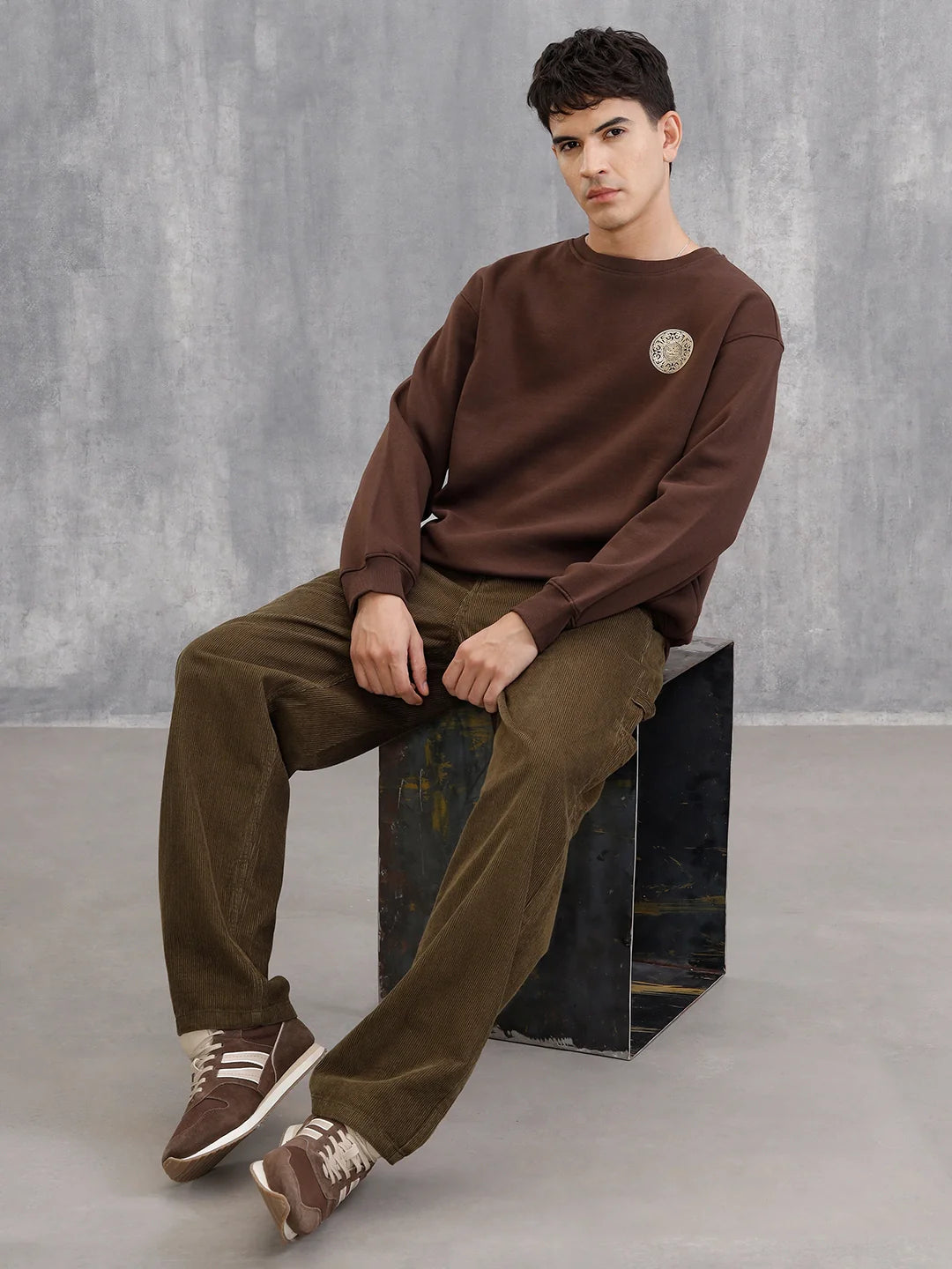 3D Gold Foil Printed Crew Pullover Sweat In Comfort Fit  |  Brown