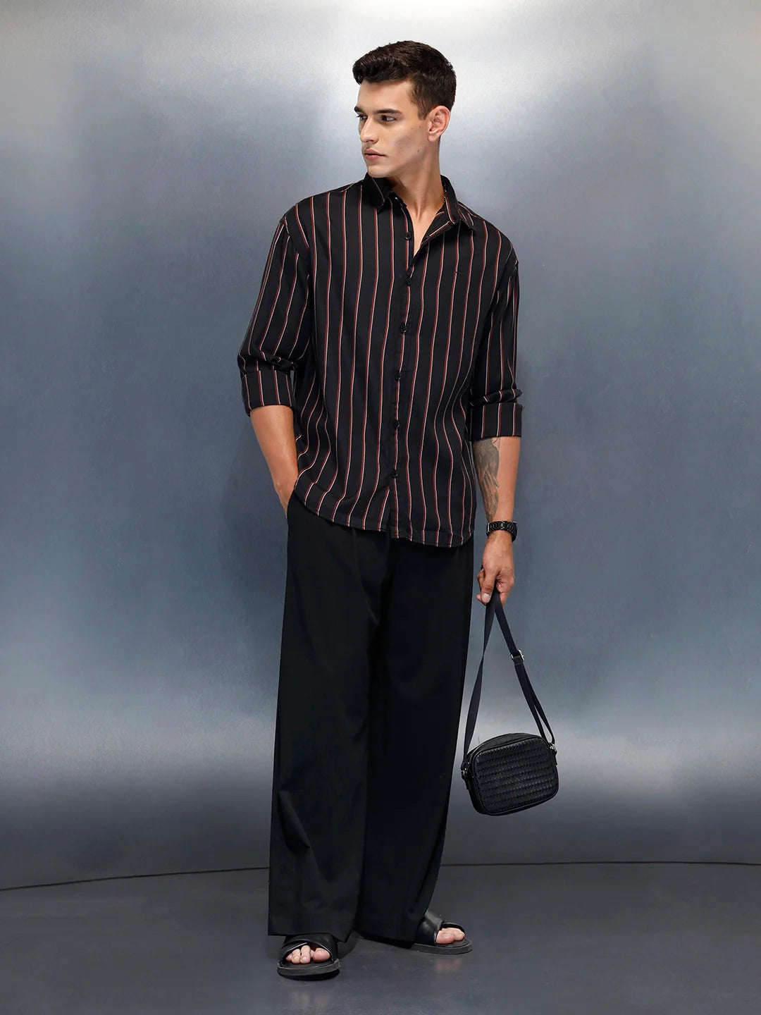 Men's Casual Oversized Fit Striped Pattern Shirt | Black