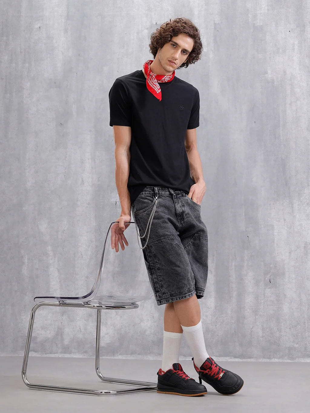 Solid Slim Fit T-Shirt | Black