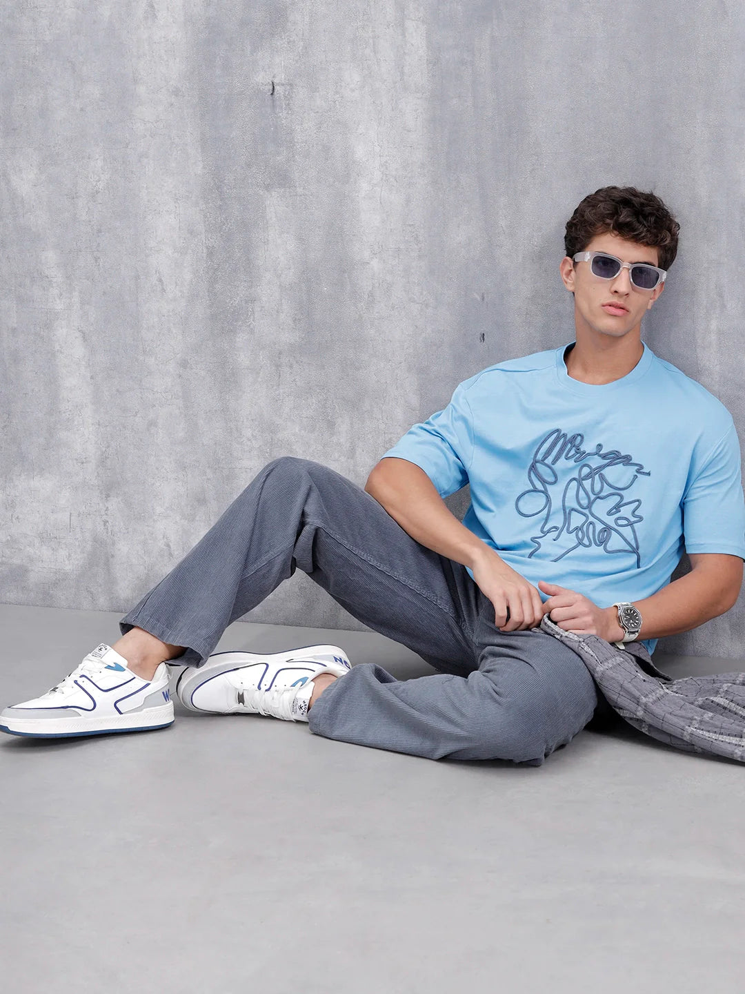 Casual Men Oversized Fit Tee With Cord Detailing | Blue