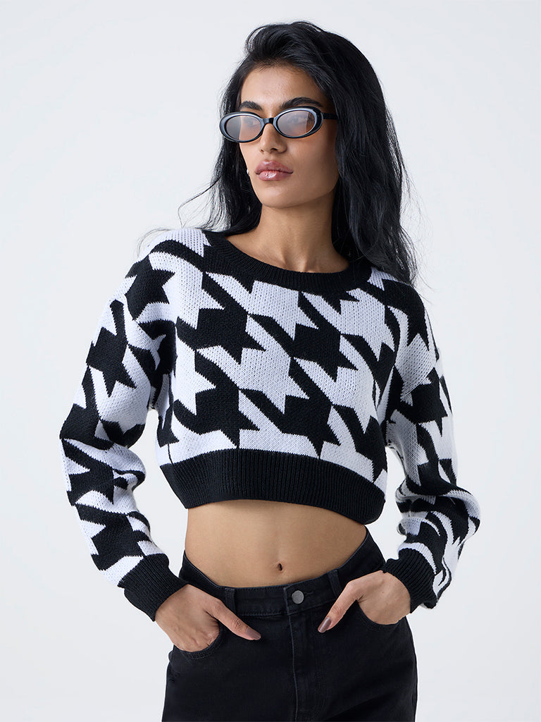 Nuon Black Houndstooth Printed Sweater