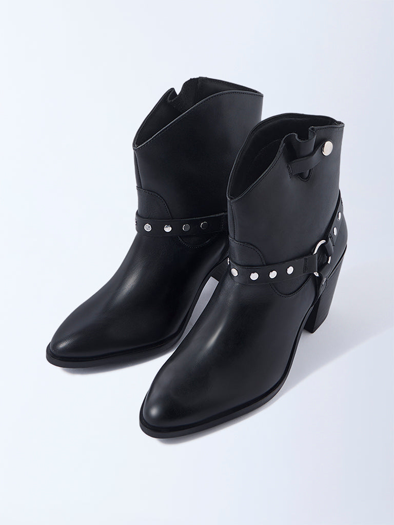 LUNA BLU Black Stud Detailed Leather Boots