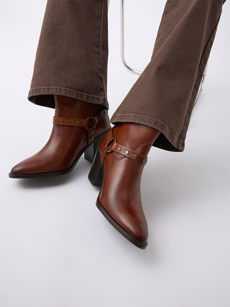 LUNA BLU Tan Stud Detailed Leather Boots