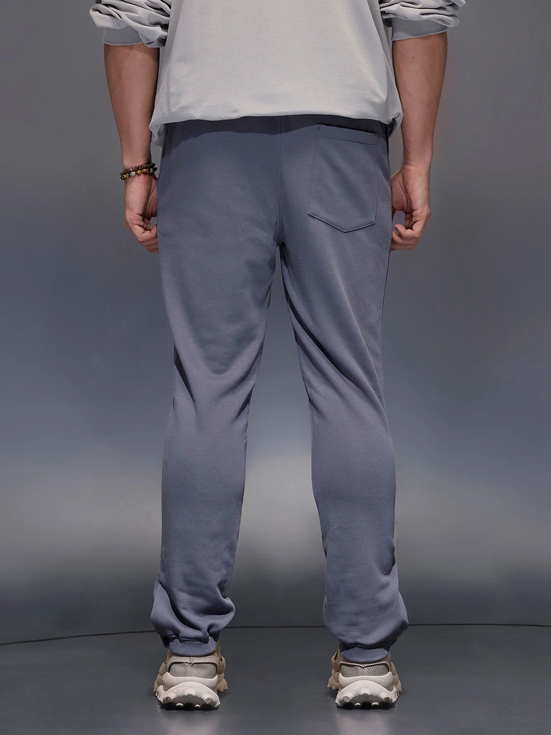 Men’s Minimal Straight Fit knit jogger | Dark Grey