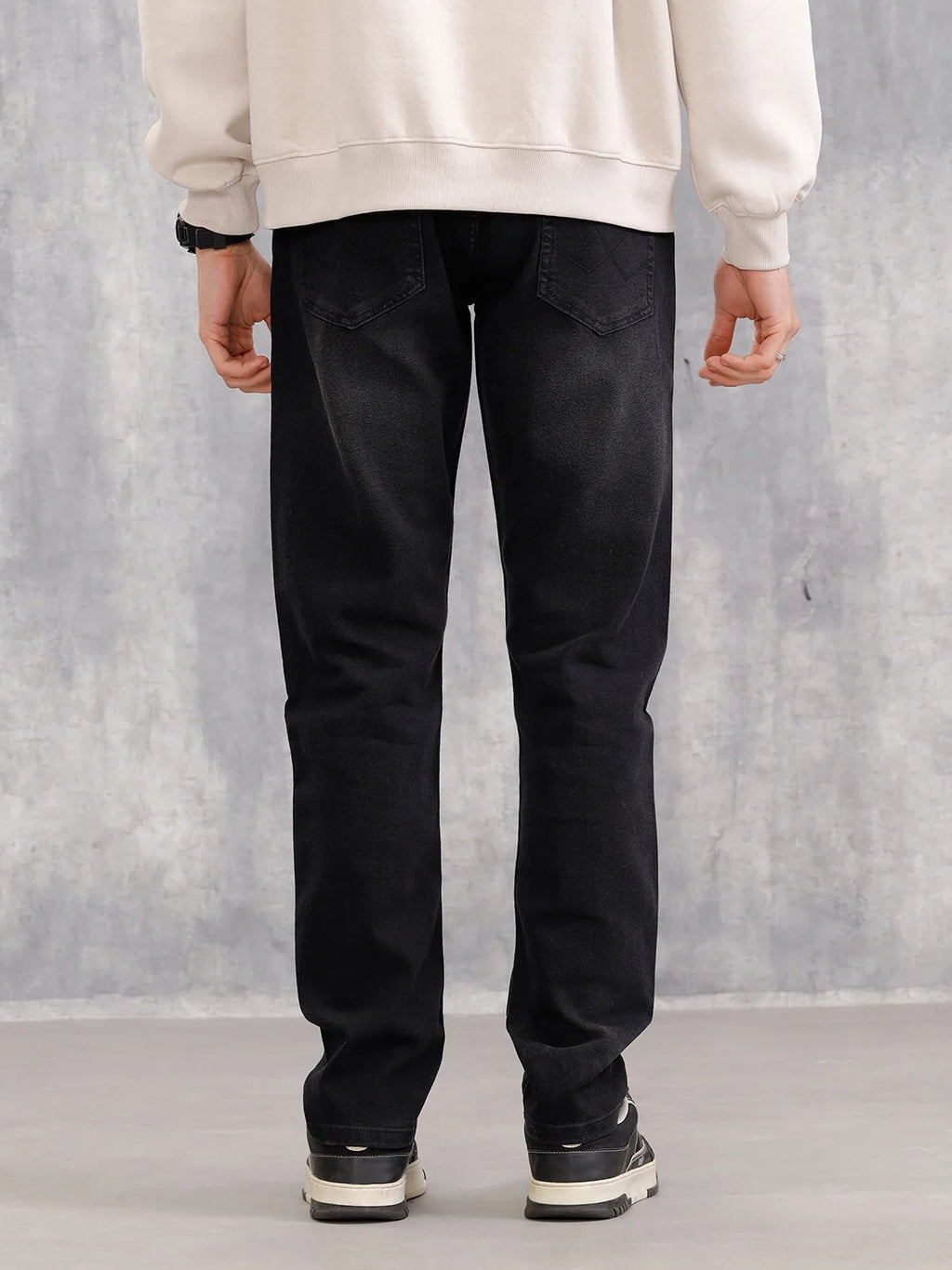 Mild Washed Relaxed Fit Jeans | Black