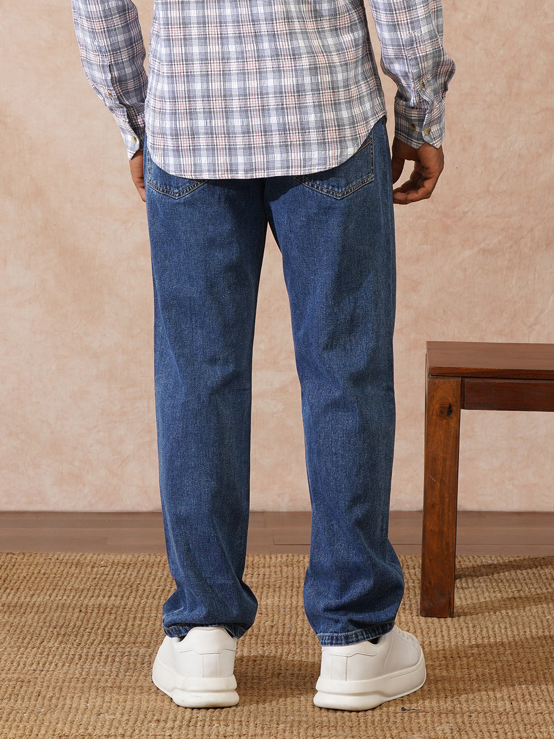 Light Fade Anti Fit Jeans | Blue