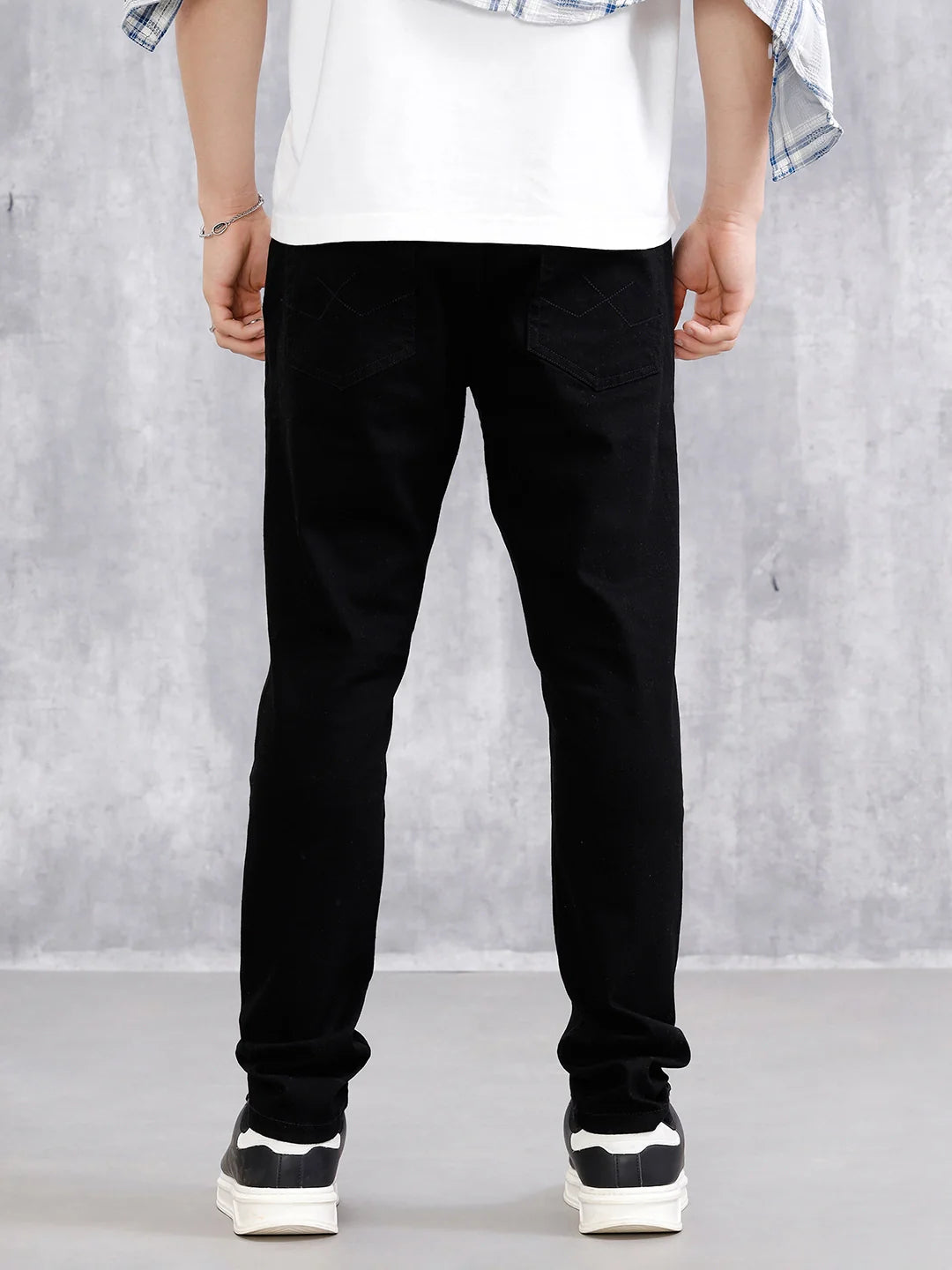 Cotton Blend Slim Tappered Jeans | Black