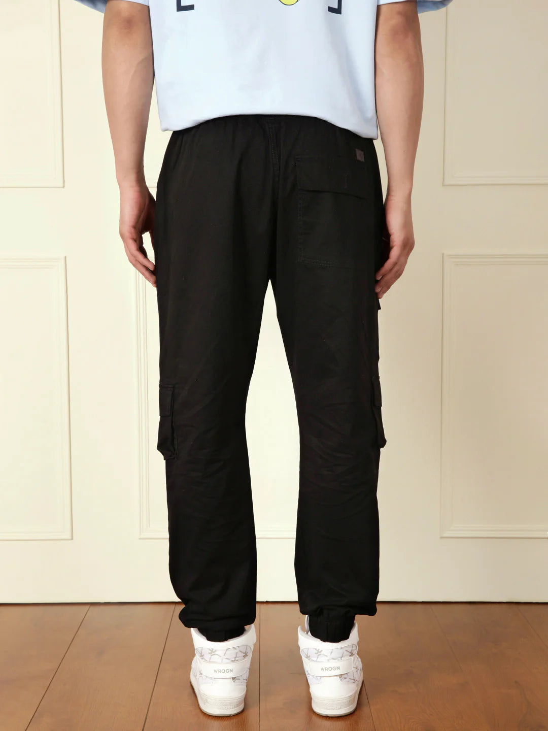 Solid Relaxed Fit Cargo Pant