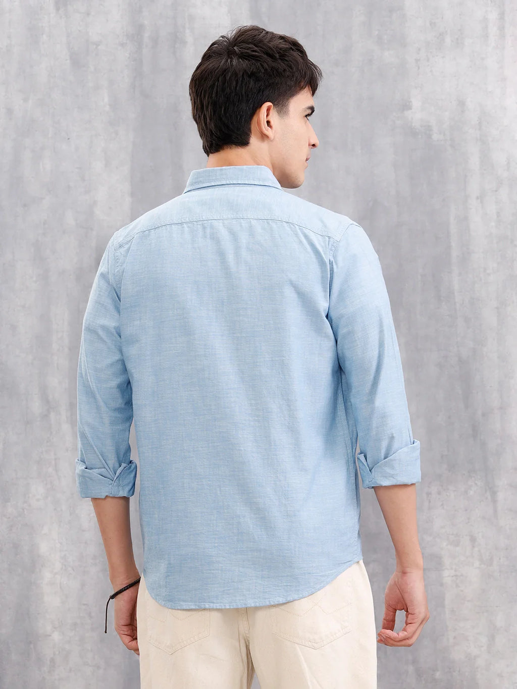 Double Pocket Chambray Shirt In Regular Fit  |  Blue