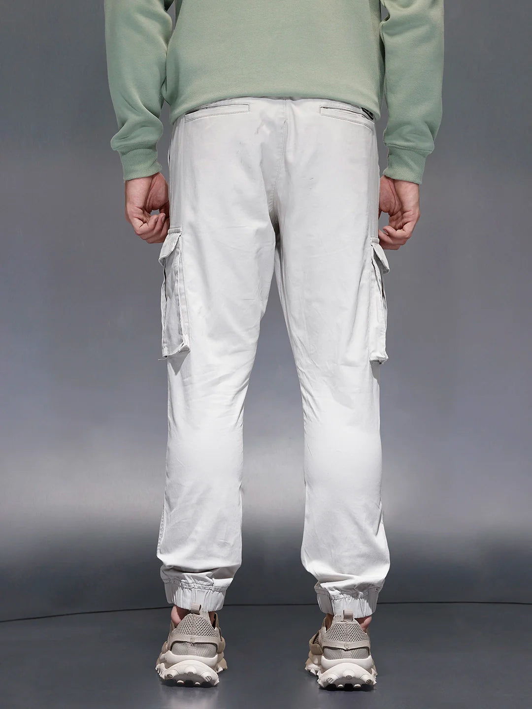 Men's straight fit trouser with cargo pockets | Grey