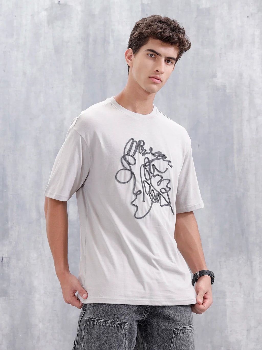 Casual Men Oversized Fit Tee With Cord Detailing | Grey