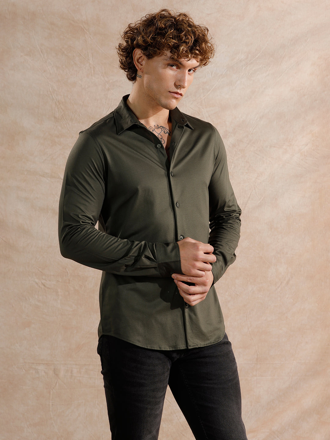 Solid Stretch Slim Fit Shirt | Olive