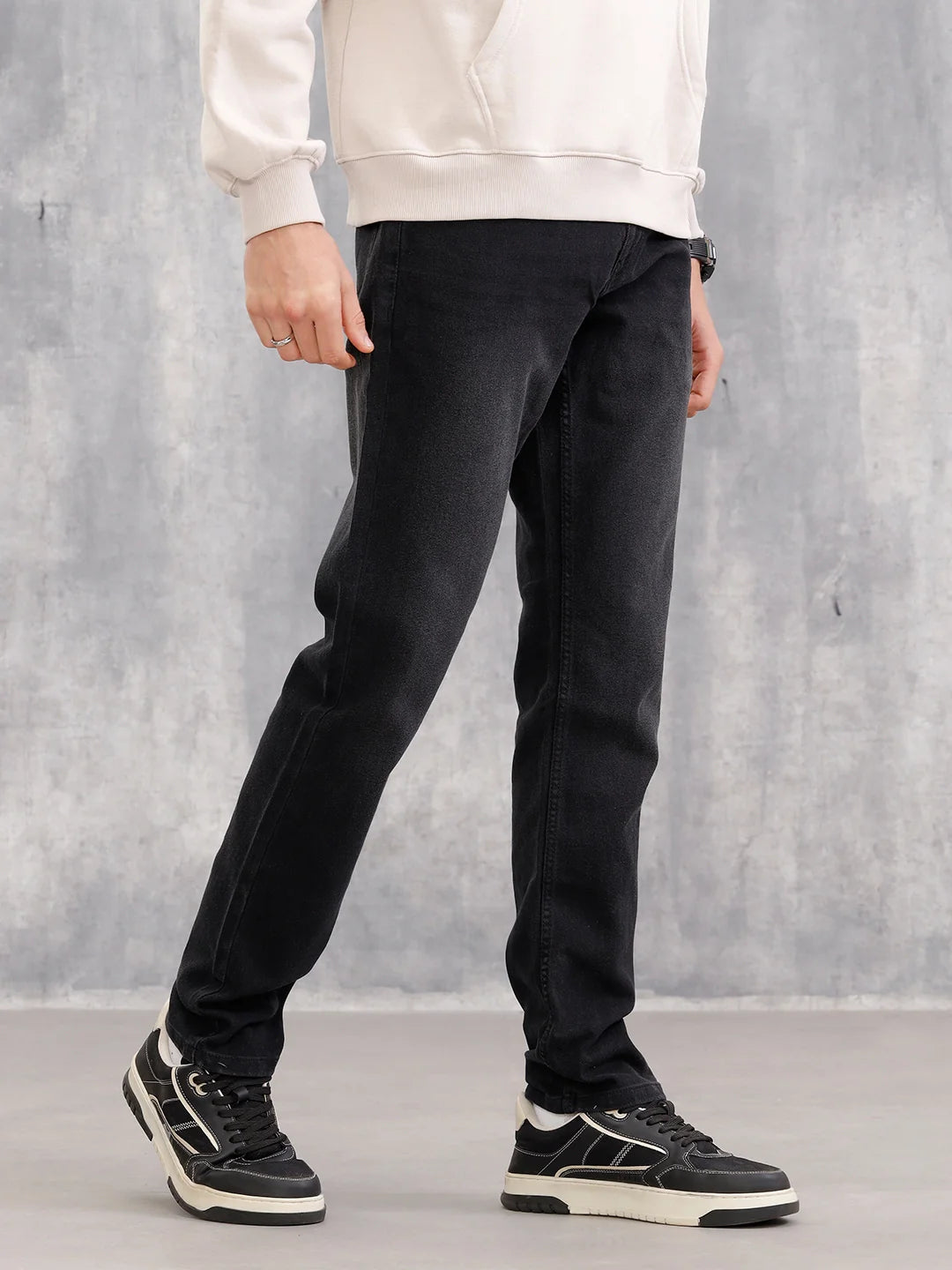 Mild Washed Relaxed Fit Jeans | Black