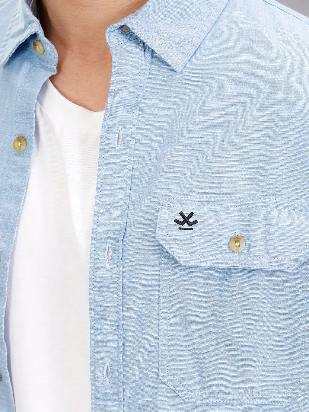 Double Pocket Chambray Shirt In Regular Fit  |  Blue