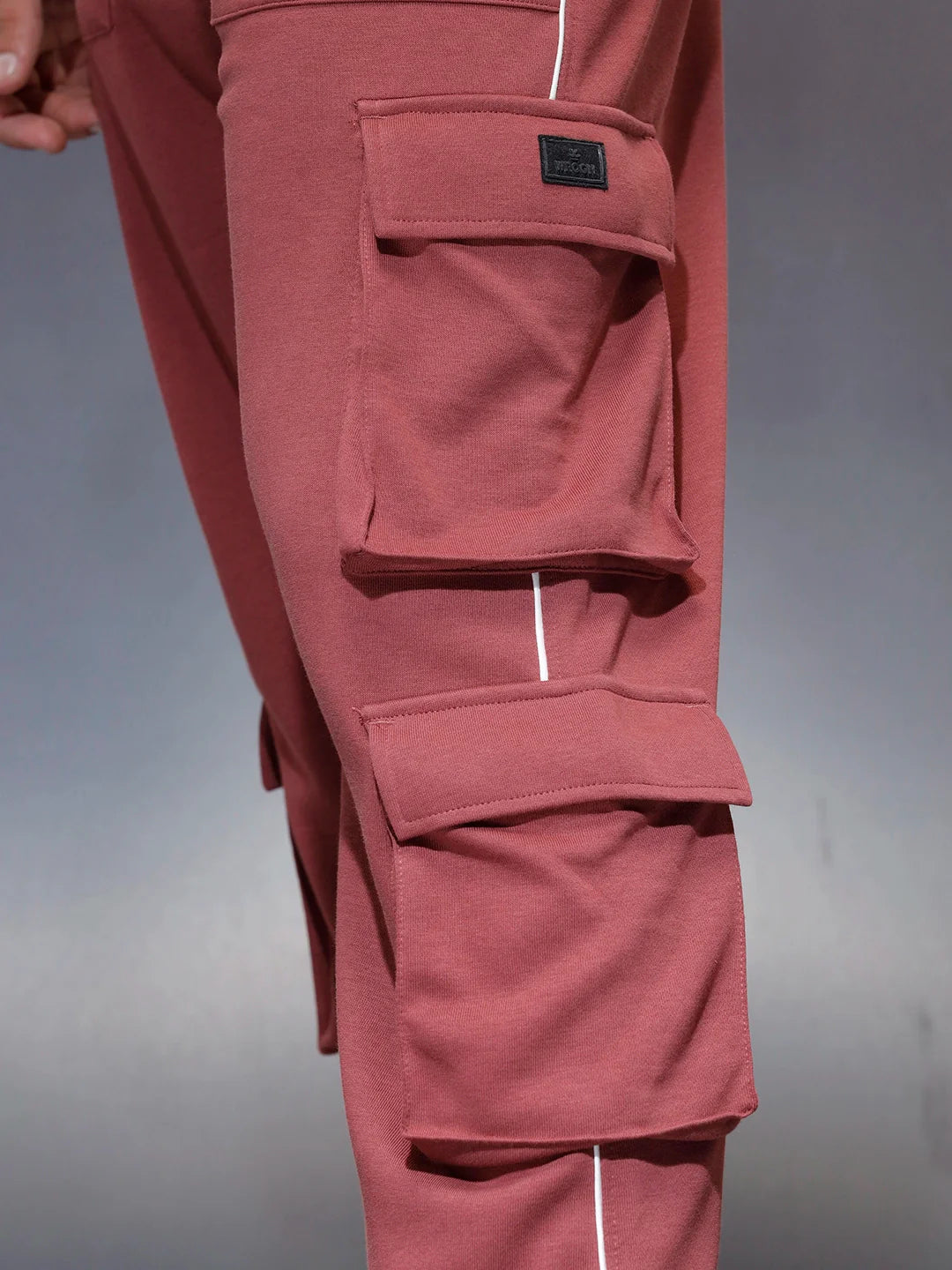 Men's relaxed fit knit jogger with utility pocket  | Maroon