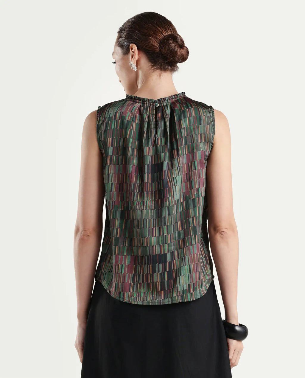 Rareism Women's Giselle Olive Polyester Crew Neck Geometric Print Sleeveless Regular Fit Top