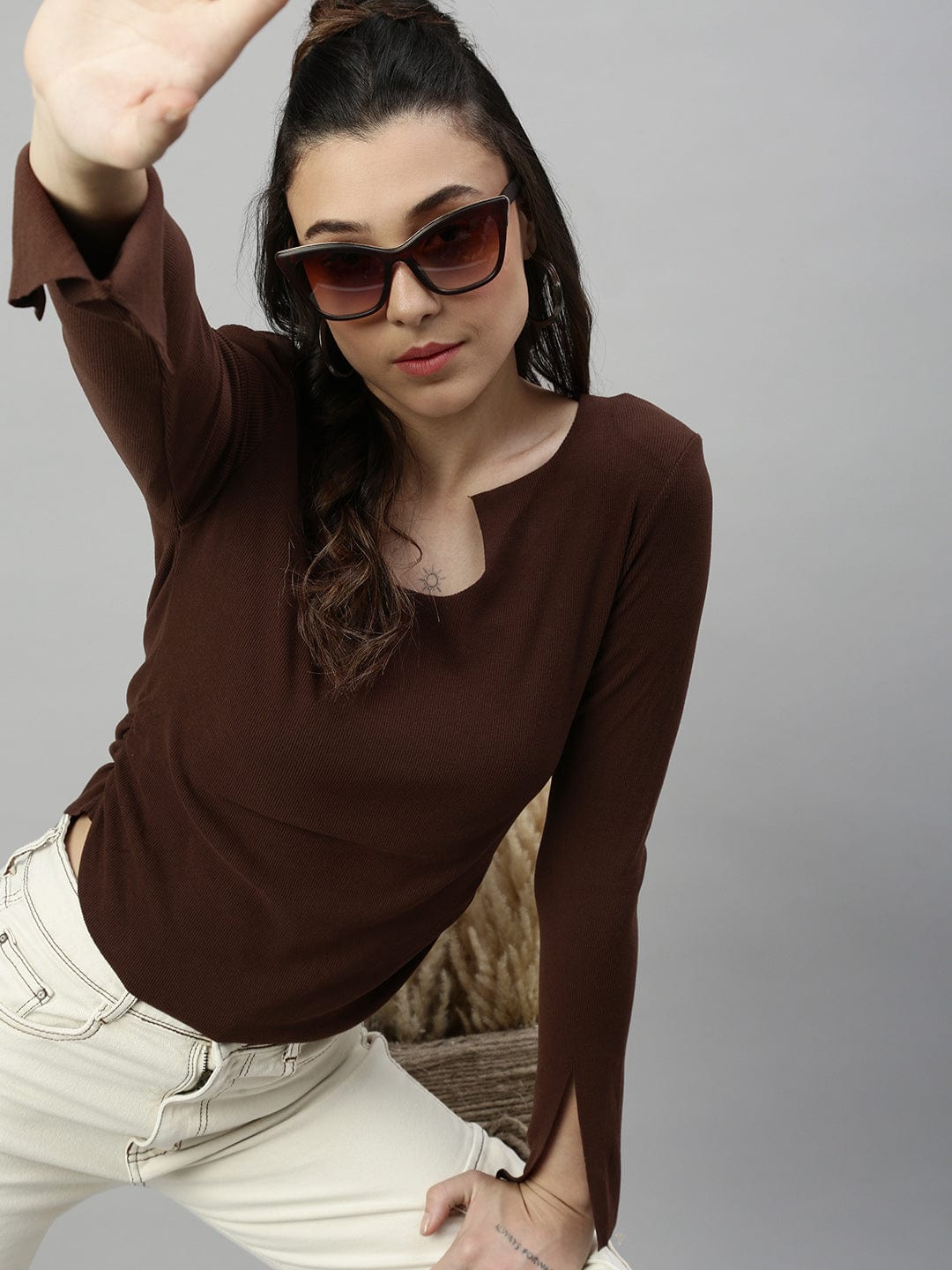 Women's Brown Solid Ruched Round Neck Acrylic Top