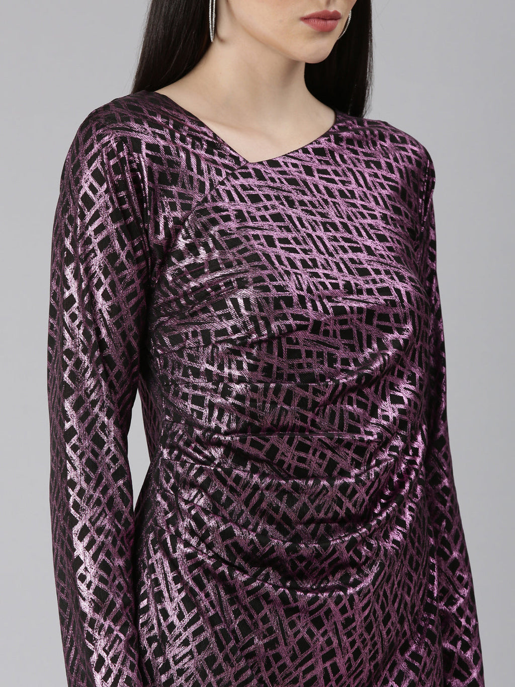 Women's Mauve Geometric Printed V-Neck Gathered Detail Fit & Flare Maxi Dress