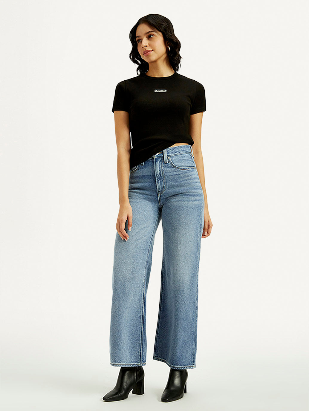Women's Light Indigo Ribcage Wide Leg Fit High Rise Jeans