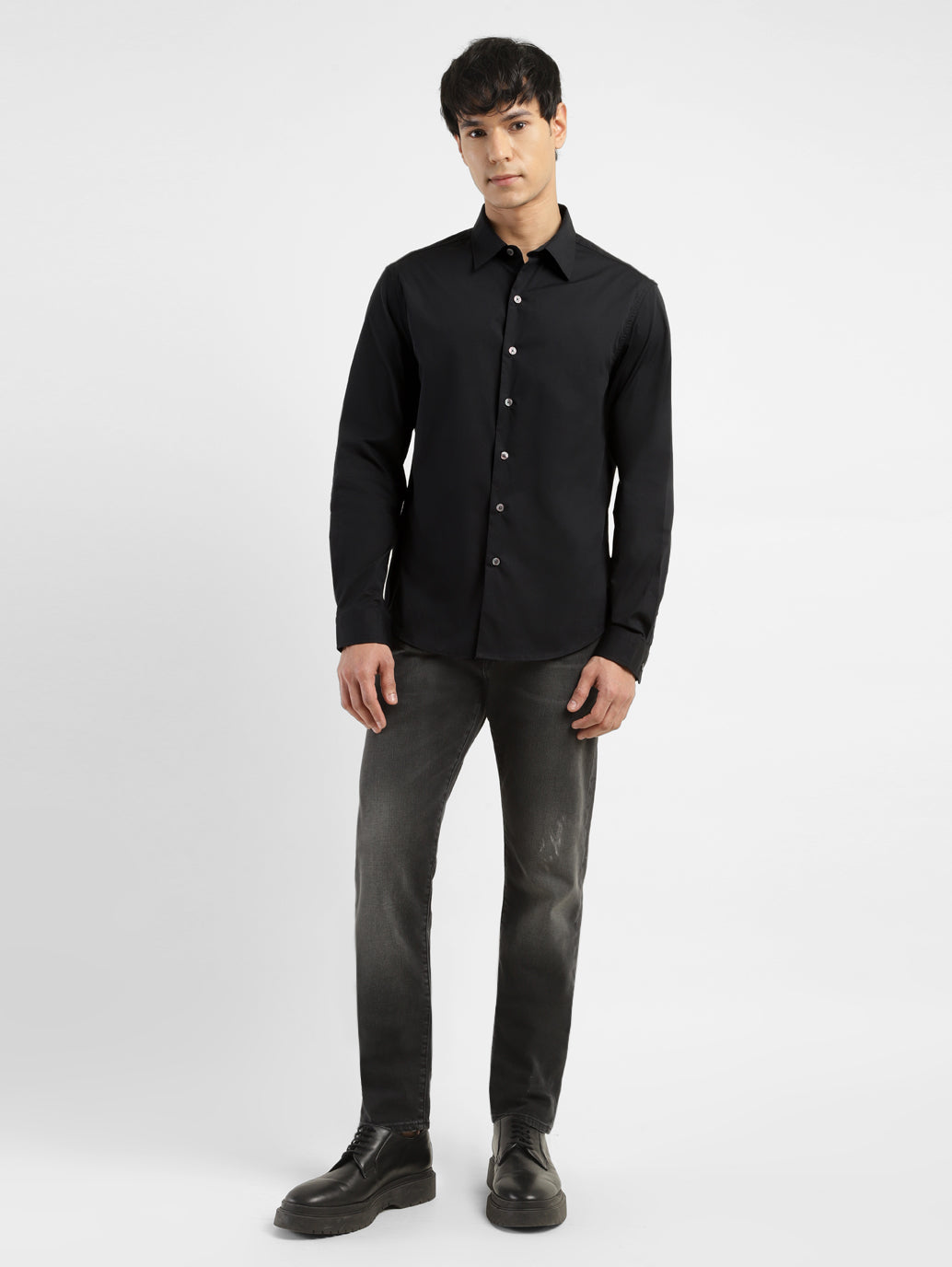 Men's Redloop Solid Spread Collar Shirt