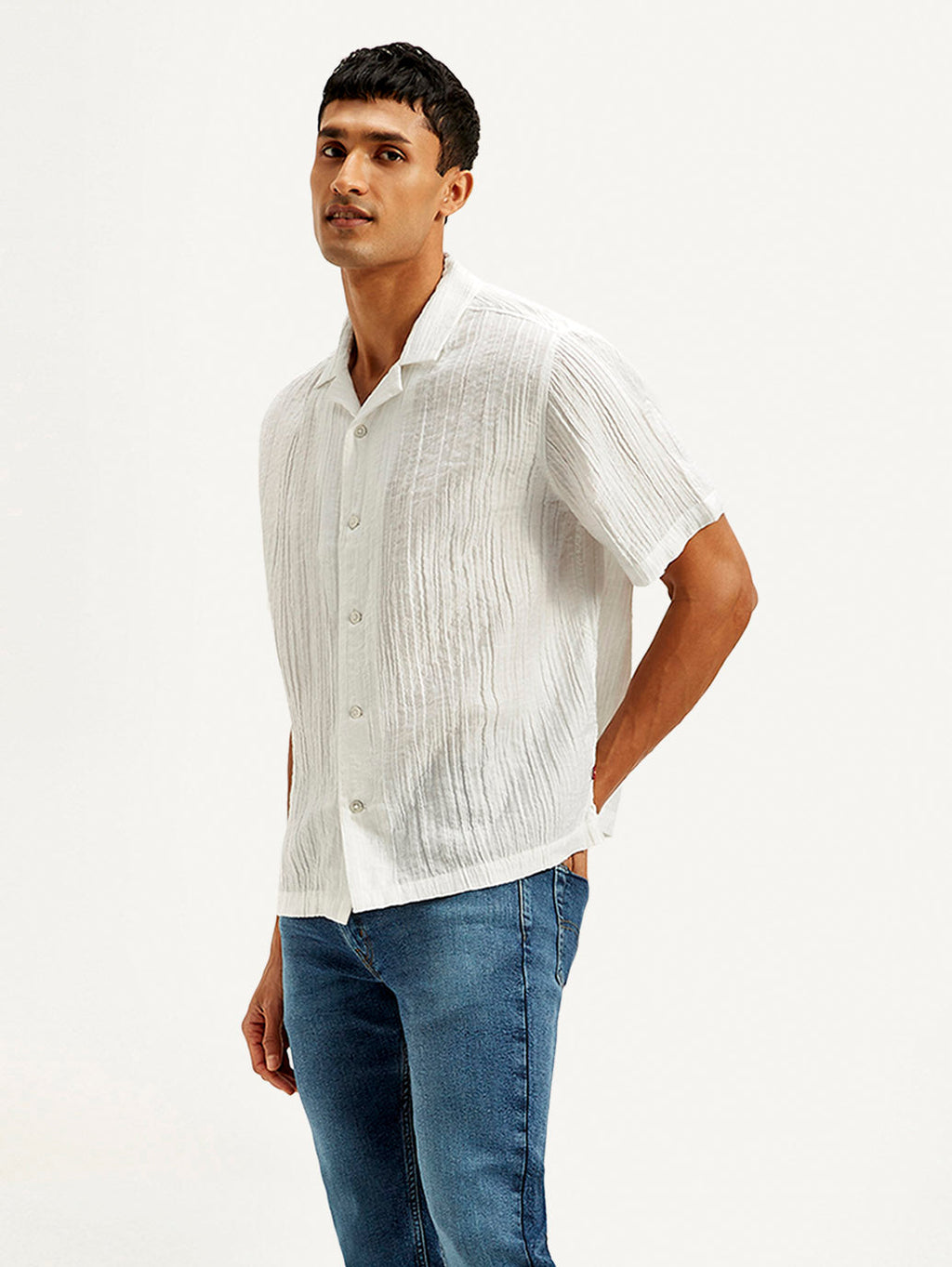 Men's Textured Resort Collar Relaxed Fit Shirt
