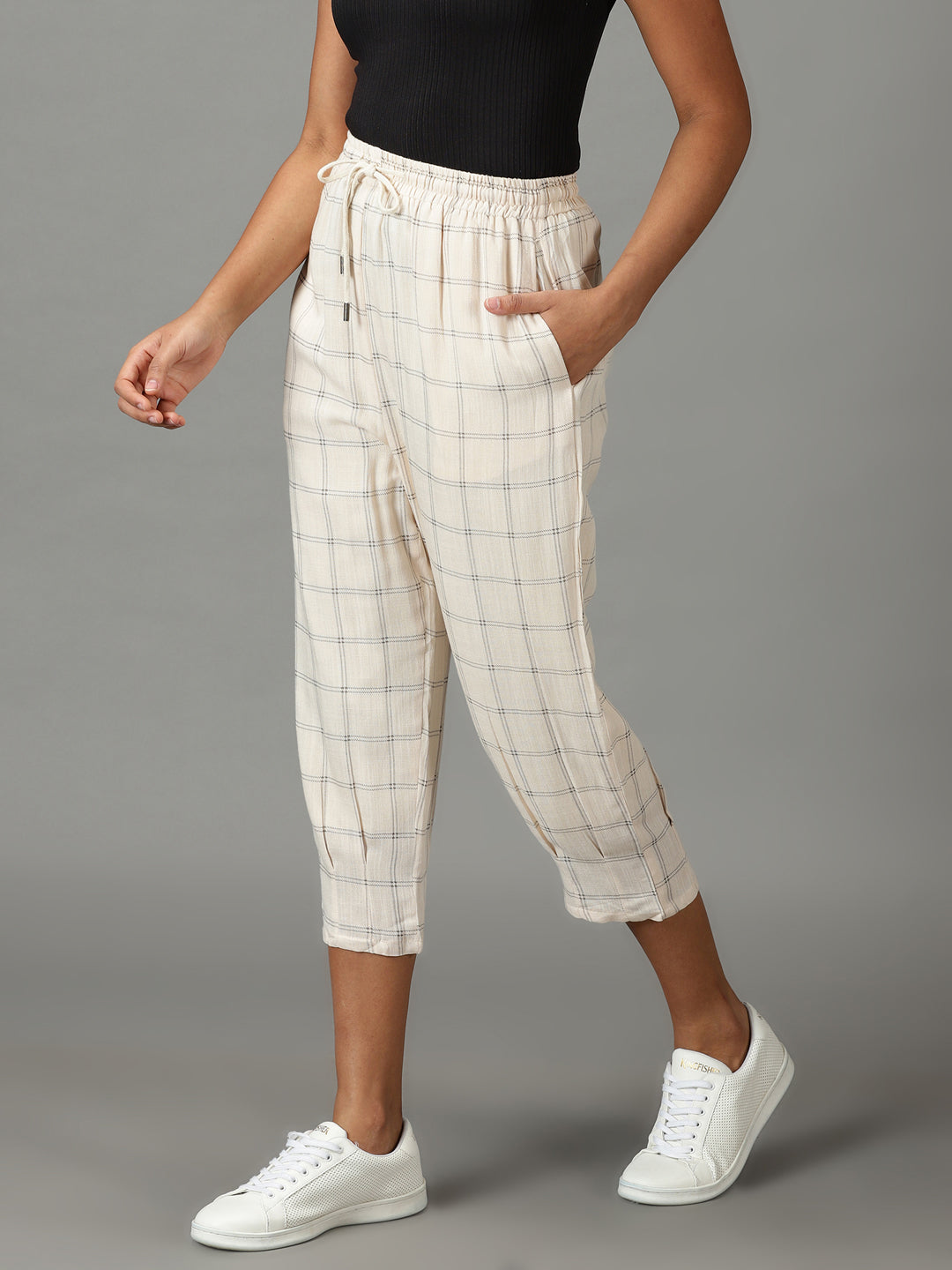 Women's Cream Checked High-Rise Relaxed Straight Fit Linen Regular Trousers