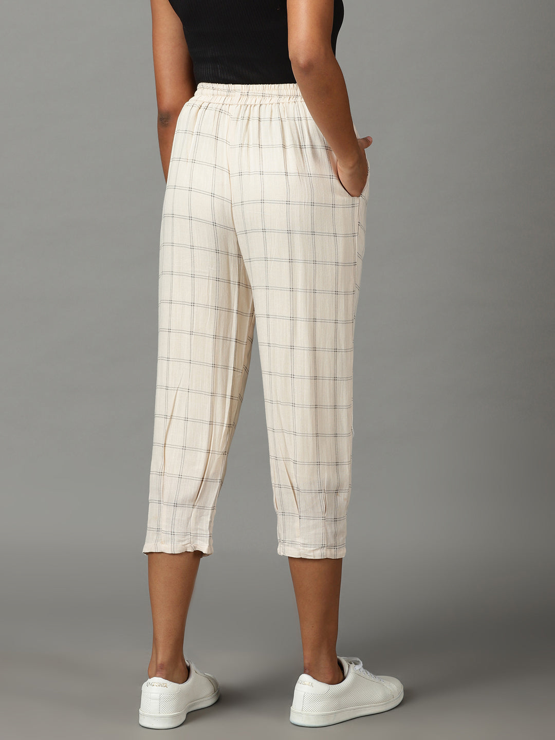 Women's Cream Checked High-Rise Relaxed Straight Fit Linen Regular Trousers