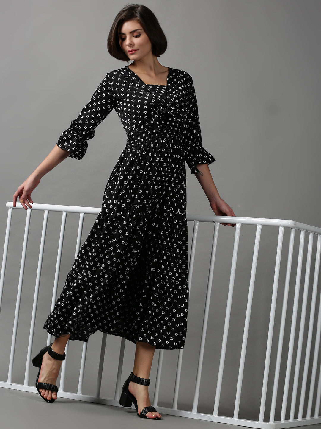 Women's Black Printed Crepe Midi Dress With Shrug