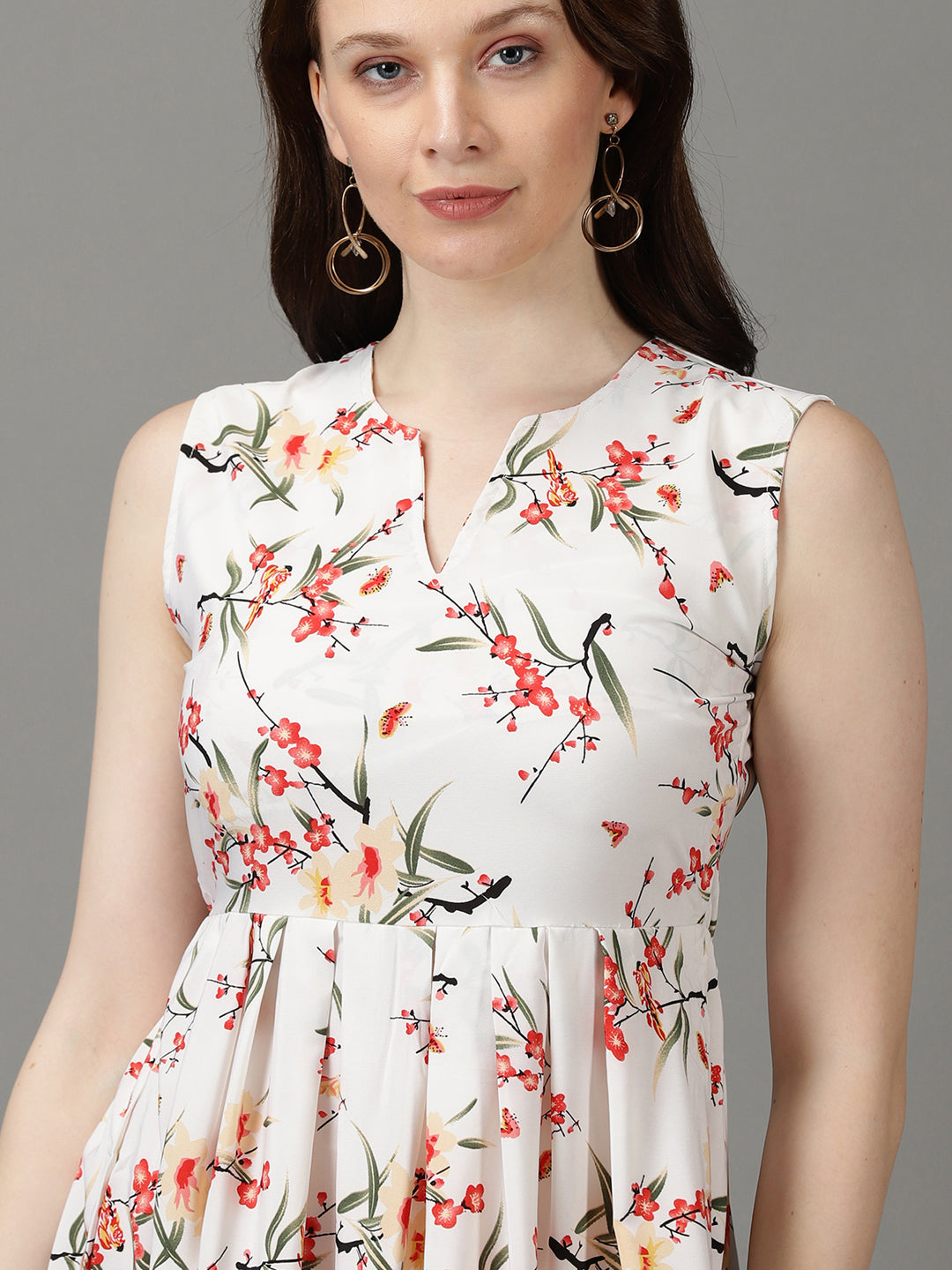 Women's White Floral Printed Notched Neck Gathered Fit & Flare Maxi Dress