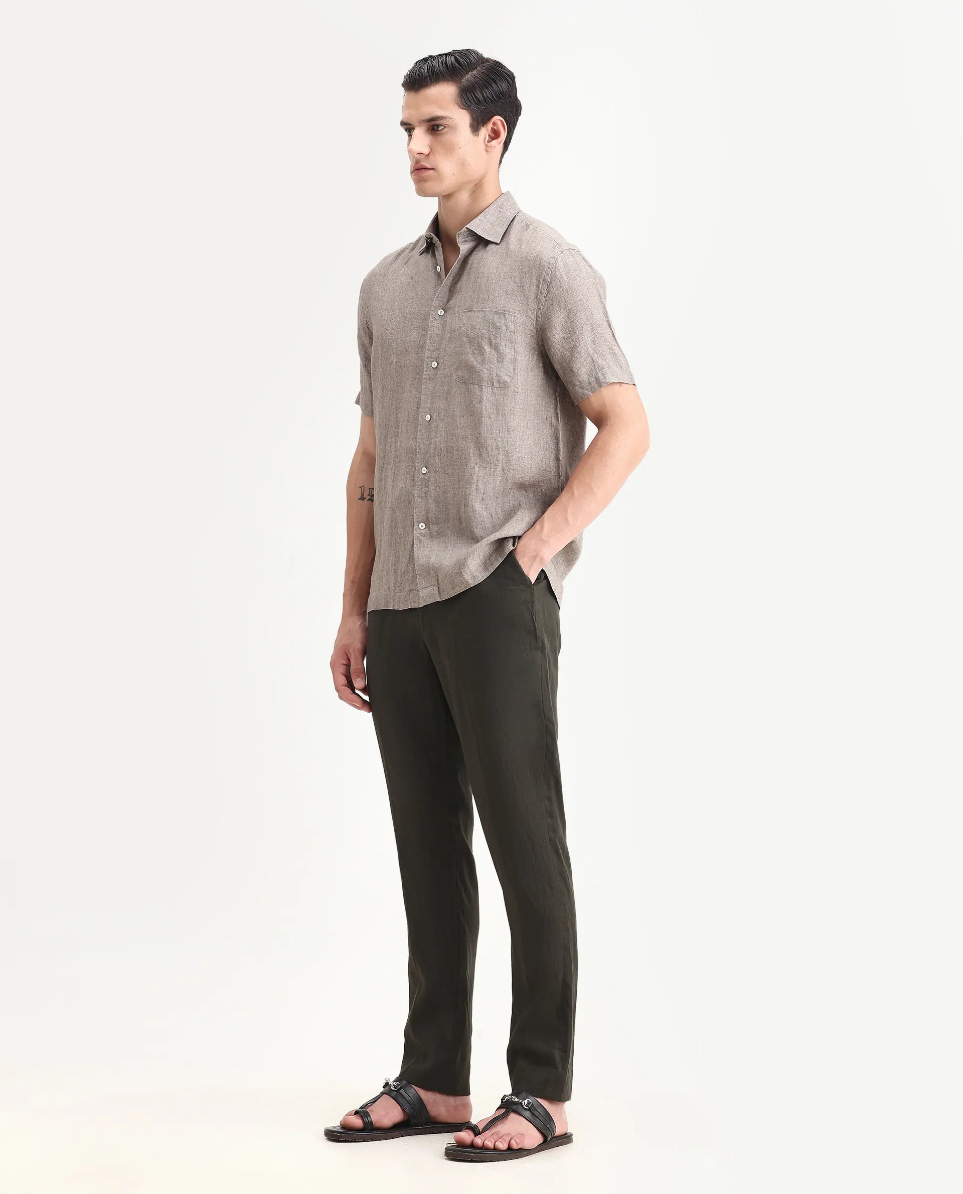 Rare Rabbit Men's Arcelo-2 Olive 100% Linen Plain Regular Fit Trouser