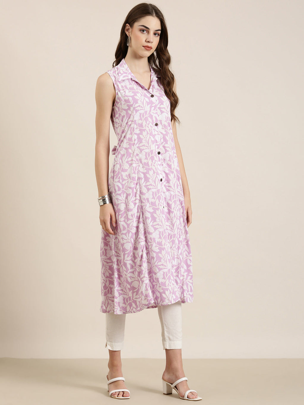 Women's Lavender Floral Printed Shirt Collar Sleeveless A-Line Kurta