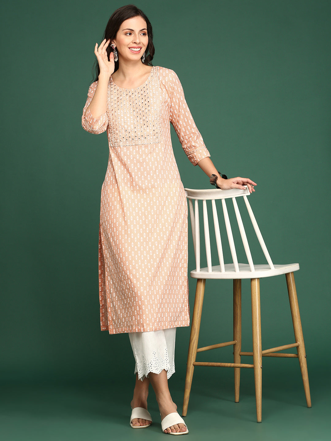 Women's Peach Geometric Printed Mirror Work Straight Kurta