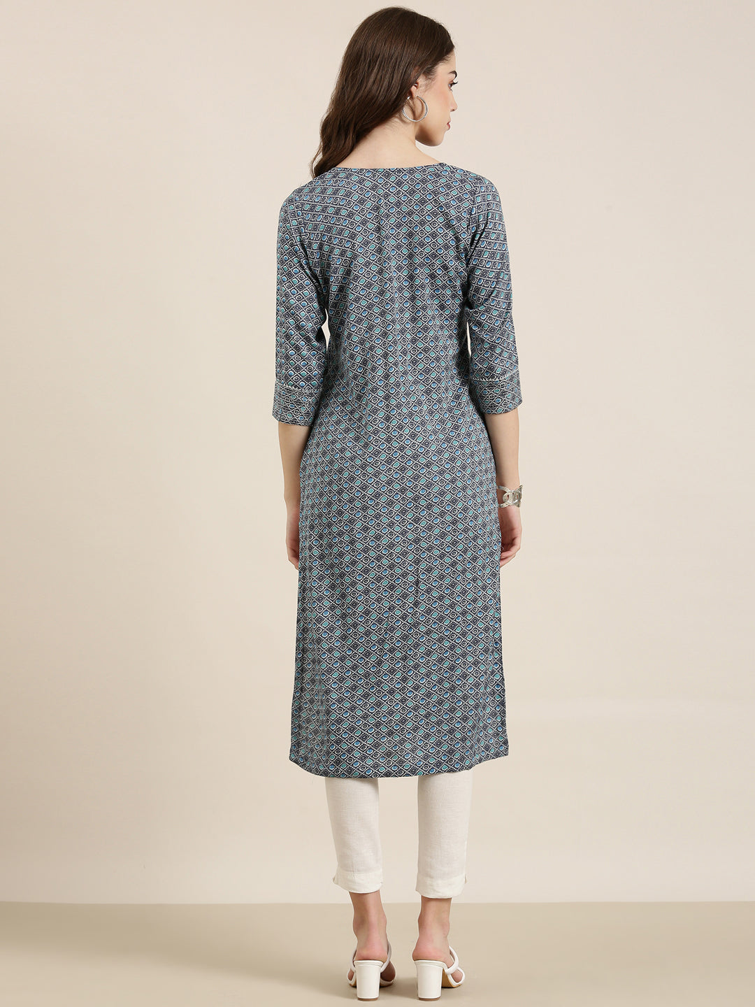Women's Navy Blue Ethnic Motifs Printed Gotta Patti Straight Kurta