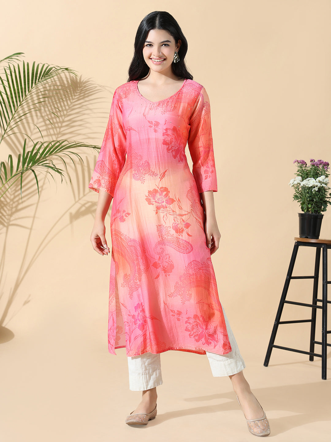 Women's Pink Floral Cotton Straight Kurta