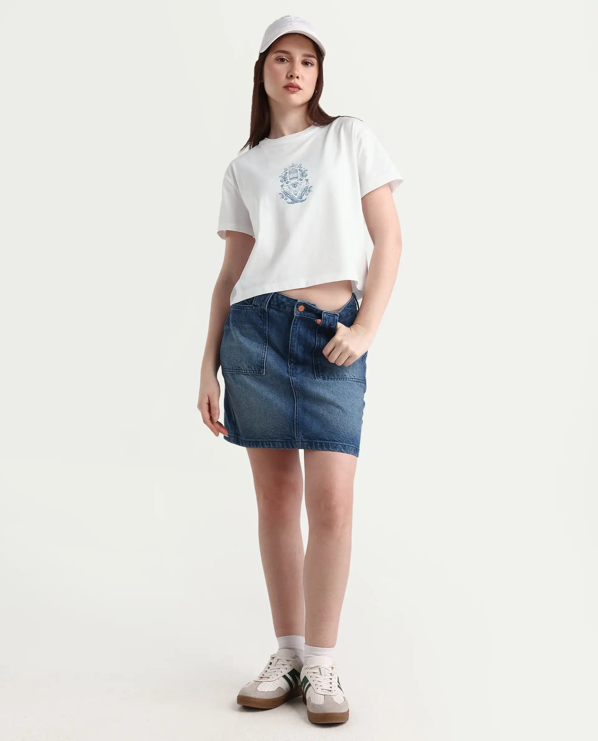 Rareism Women's Bharop Off White Cotton Blend Crew Neck Graphic Print Crop Regular Fit T-Shirt
